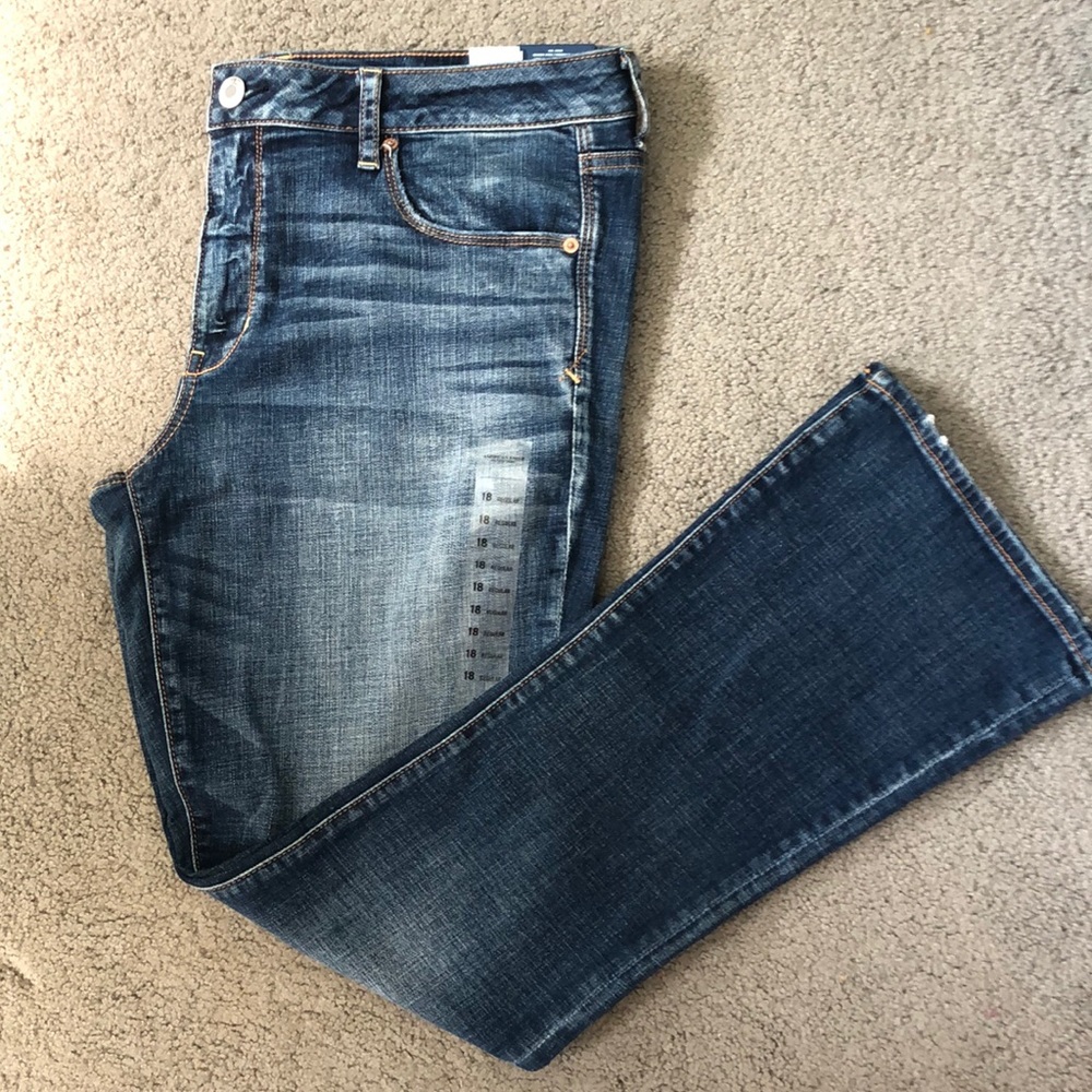 NWT AE Skinny Kick Jeans